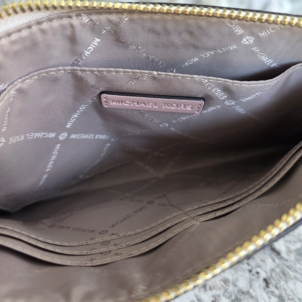 Michael Kors Jet Set Logo Large Floral Wristlet Clutch - Picture 3 of 5